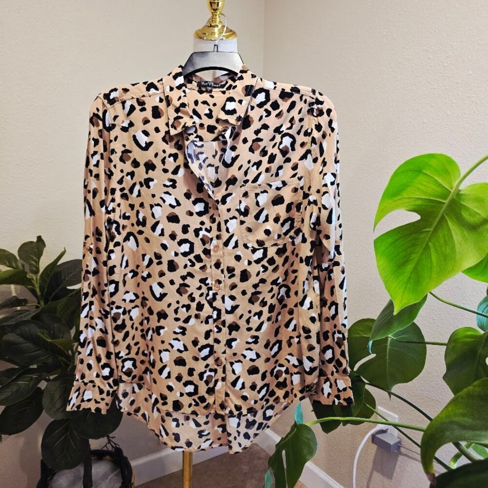 Velvet Heart Leopard Print Blouse Large Roll Tab Sleeve Rayon Button Up